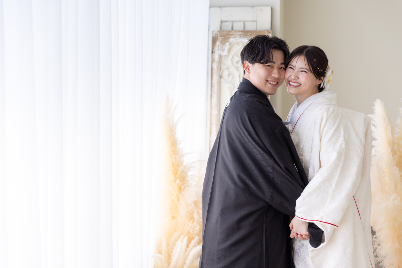 【8月末までの撮影で】和装+洋装スタジオ撮影 196,000円→98,000円