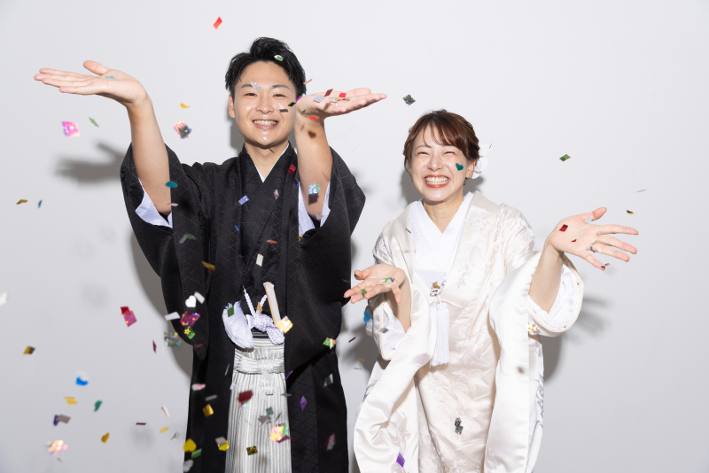 天候に左右されないスタジオ撮影☆和装+洋装98,000円