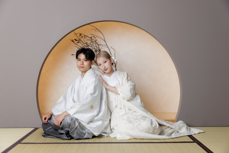 【9月末までの撮影で】和装+洋装スタジオ撮影 196,000円→98,000円