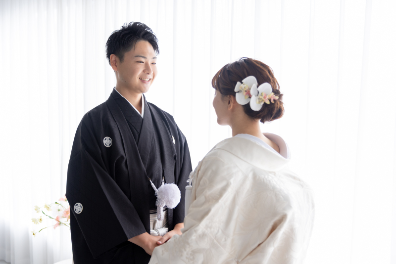 天候に左右されないスタジオ撮影☆和装+洋装98,000円