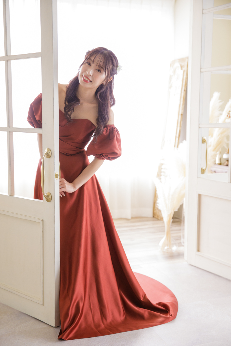 人気衣装のご紹介♡〜カラードレス編〜