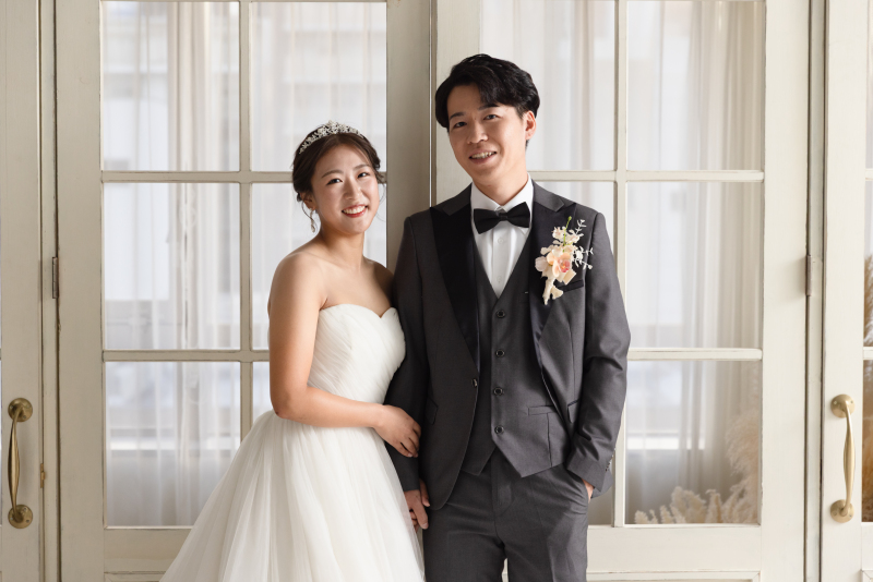 【ウェディングドレスもカラードレスも！】洋装2点スタジオ撮影 90,000円