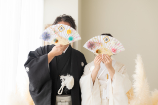 お持ち込みのアイテムを使ってお二人らしい撮影を♪