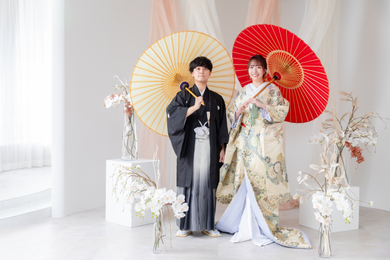 天候に左右されないスタジオ撮影☆和装+洋装98,000円