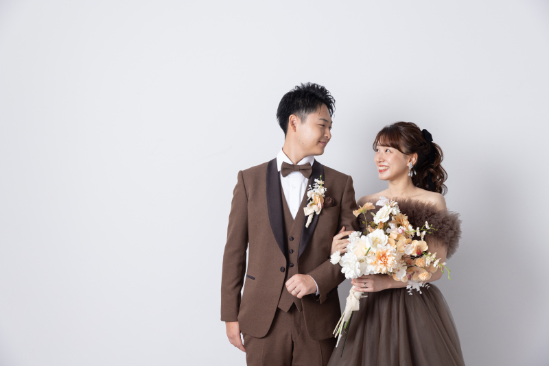 天候に左右されないスタジオ撮影☆和装+洋装98,000円