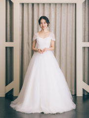 新作ドレス入荷しました♪