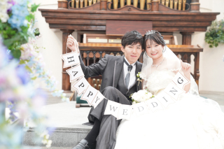 小物を使ったバリエーション豊富なフォトウェディング