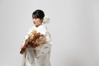 和装フォトウェディングで映えるヘアカラーの選び方