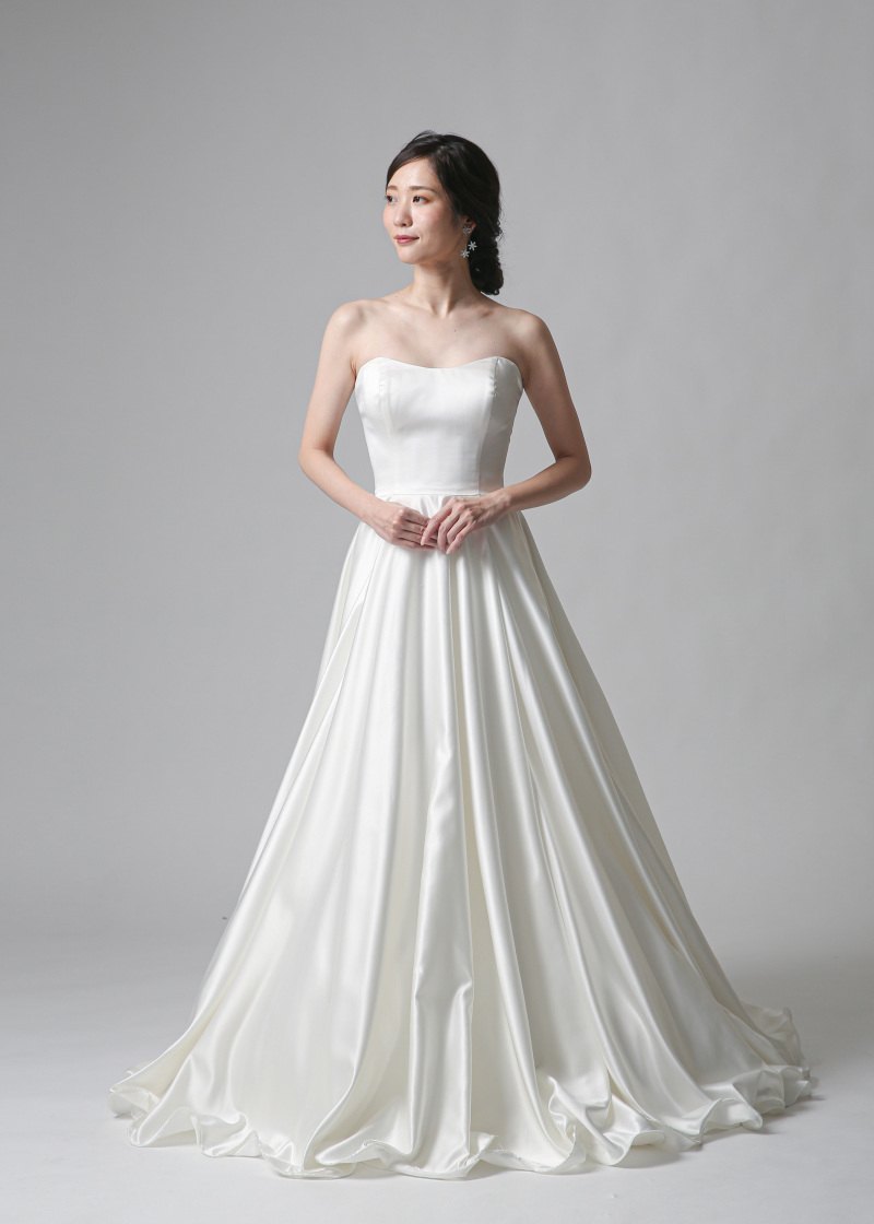 メイクさんが選ぶウェディングドレスご紹介