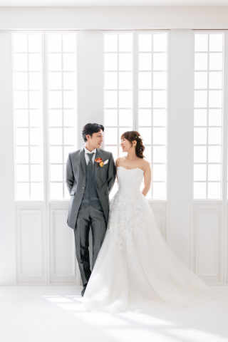 シンプルでエレガントなウェディングフォト