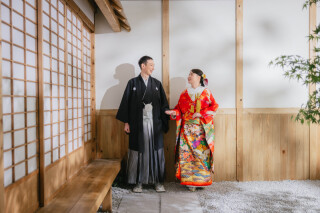 特別な一日を彩る、伝統とトレンドが融合したウェディングフォト