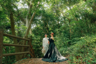 森の中で見つけた、ふたりだけの物語