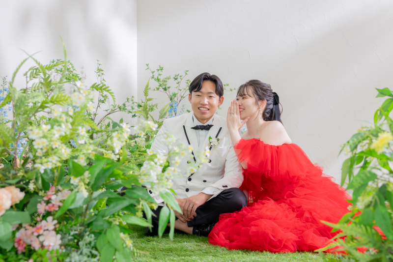 伝統とモダンが響き合う ― 縮景園とチャペルスタジオでの特別な撮影