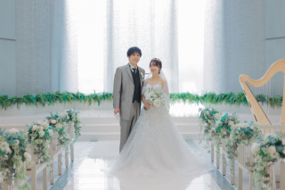 緑・水・光に囲まれた洗練空間で【ザ・リバーサイドテラス広島ツリーズスクエア】