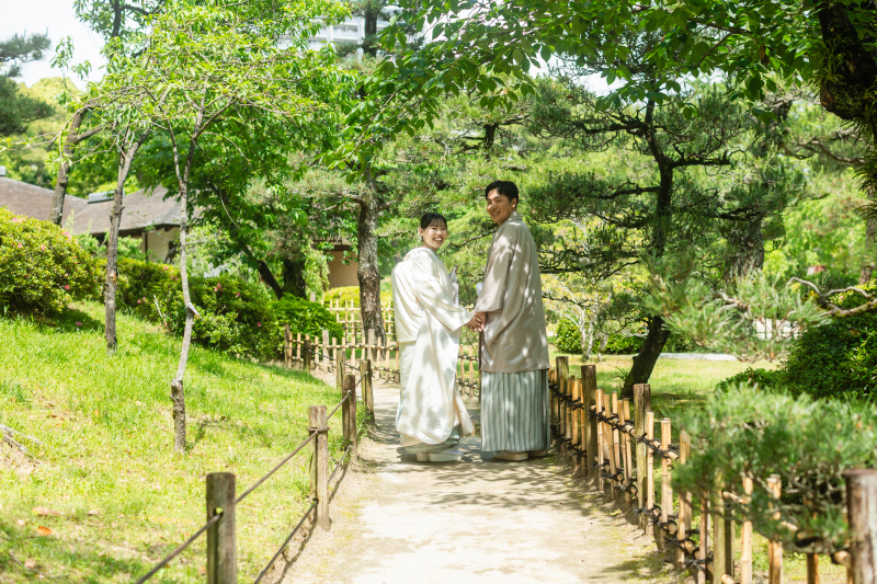 初夏の緑に包まれて──縮景園で叶える和装前撮り
