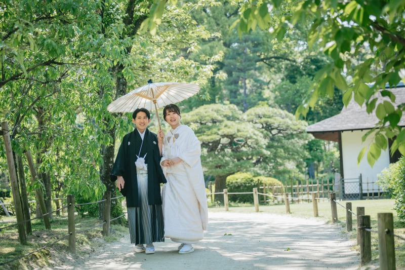 四季の彩りに包まれる縮景園での和装フォト