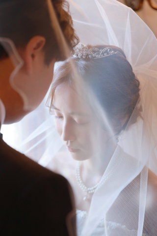 ベールにつつまれて・・・