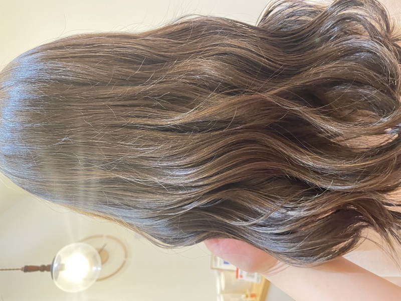 アレンジに合うヘアカラーについて