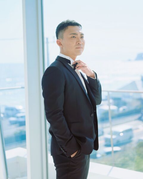 魅力を引き立てる、新郎メイク