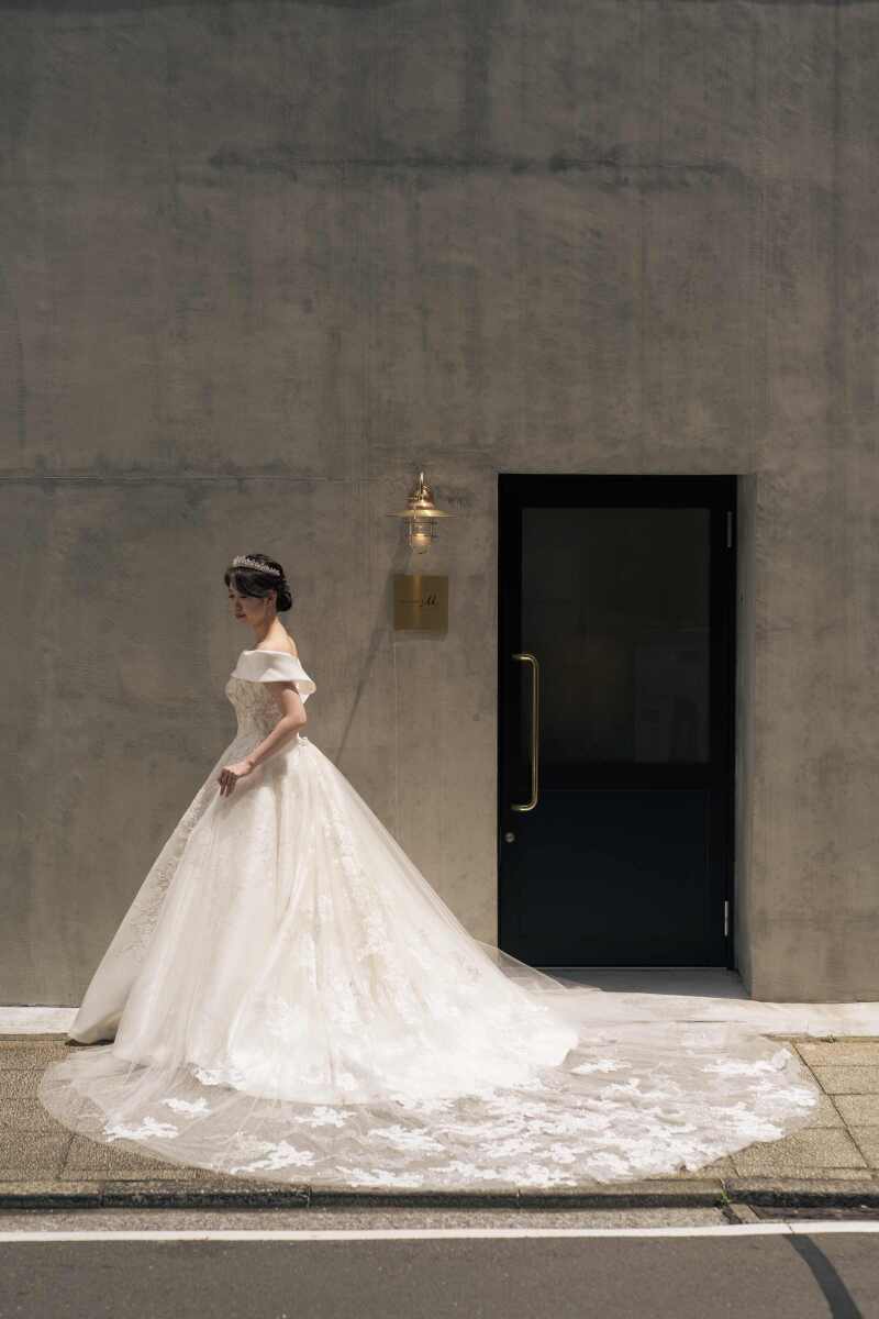 【ソロフォト】ドレスショップ店内で撮るウエディングフォト