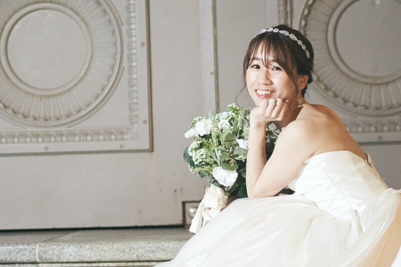 ドレスの魅力を活かすヘアスタイル♡