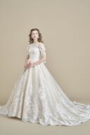 上品さの中に可憐さが光るドレス【Ref.3645】