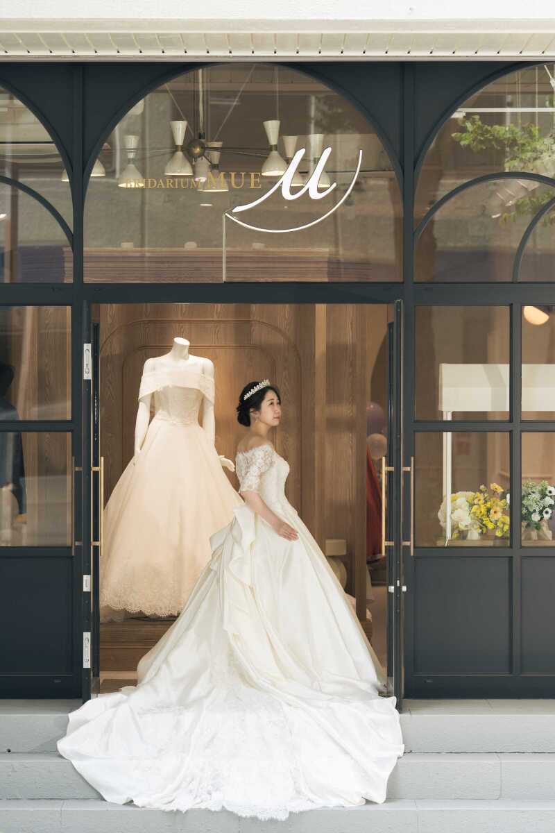 【ソロフォト】ドレスショップ店内で撮るウエディングフォト