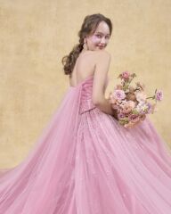 幸せをまとうピンクドレス♪