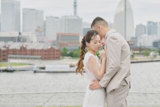 広い空のした、横浜ベイエリアで大切な一枚