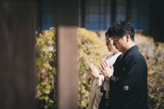 季節の息吹が感じられる寺院フォト