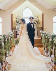 山手のチャペルで叶えるワンシーン