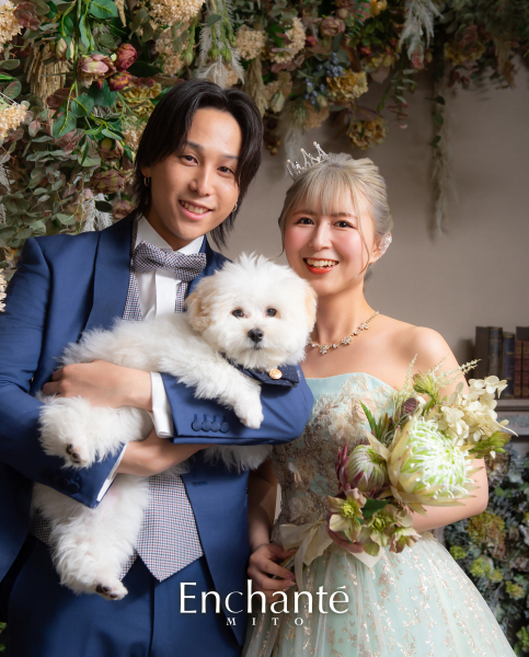 【スタジオ】愛犬と一緒に残す温かなウェディングフォト