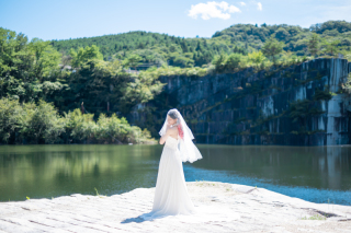 【洋装】ロケーション撮影：石切山脈