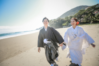 伊豆の海とともに♡白無垢姿で残すふたりの思い出