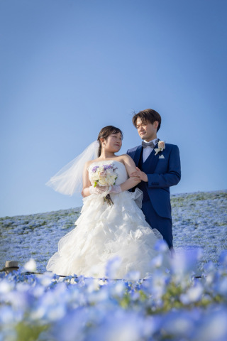 青色に包まれて ― ネモフィラウェディングフォト