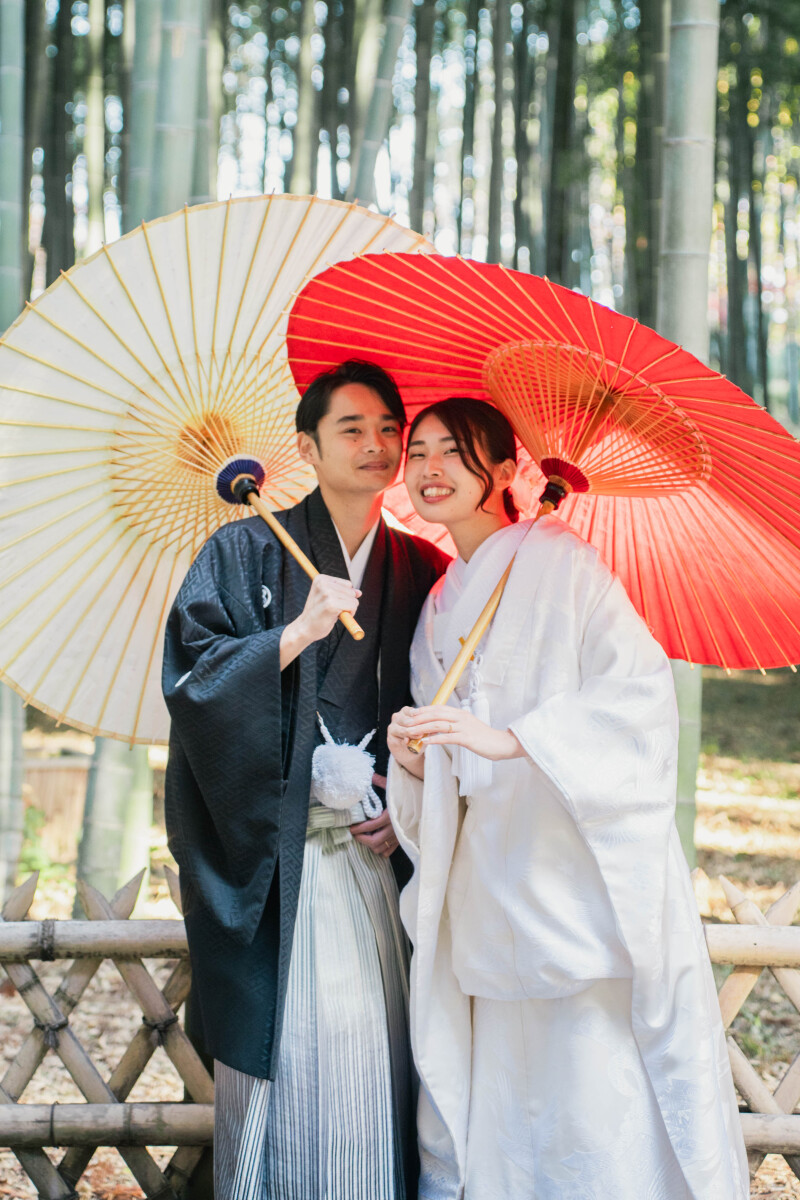 紅葉に包まれて ― 笑顔あふれる和装フォトストーリー