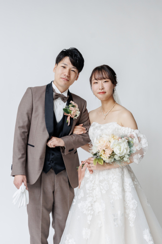 光と笑顔に包まれて。アルシェで叶える上質フォトウエディング