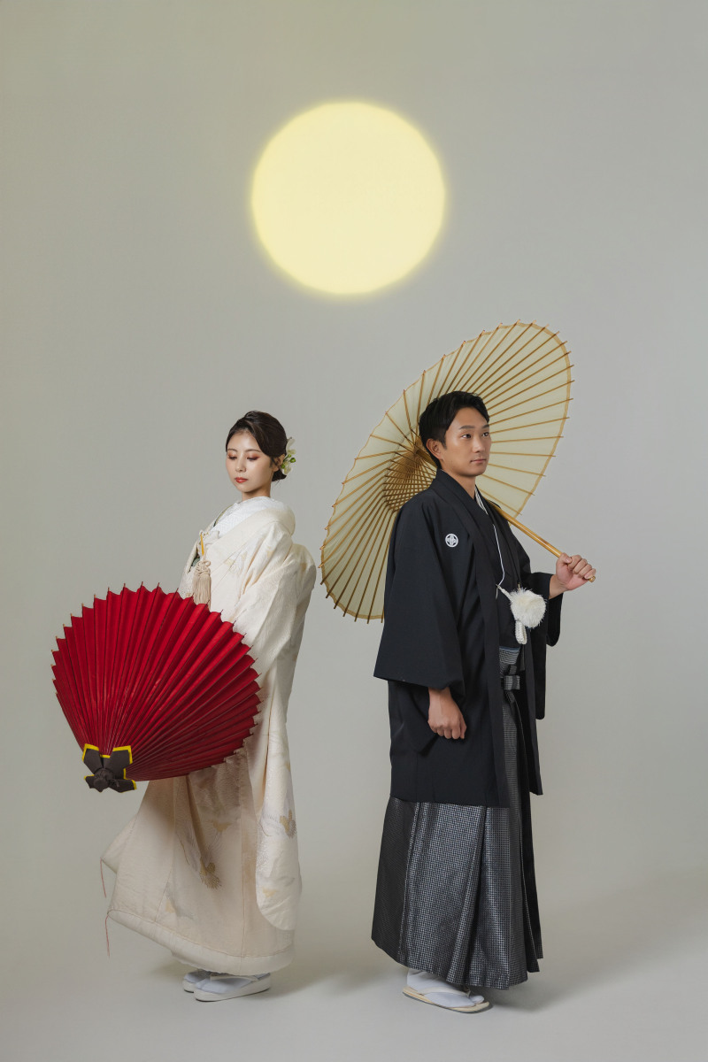 白無垢×サングラス！遊び心全開の和装フォト