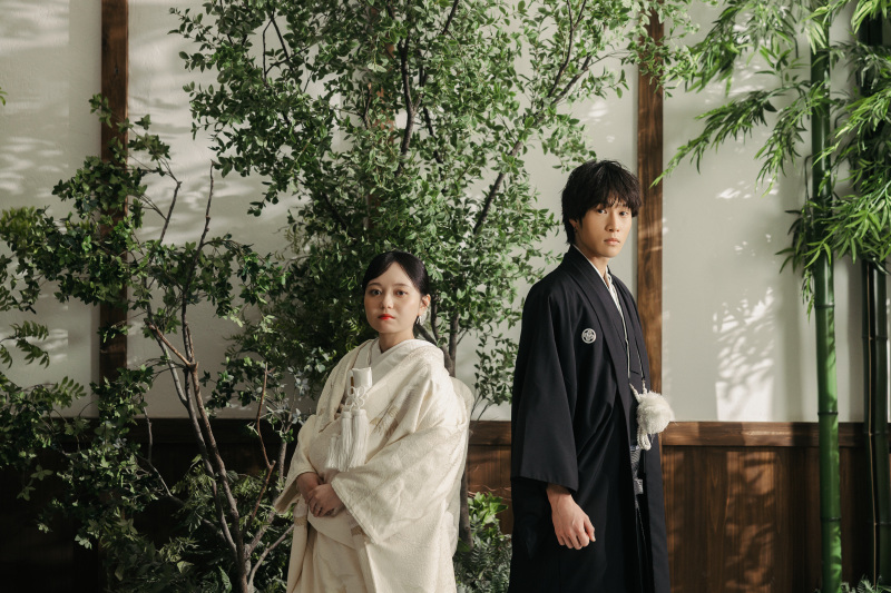 屋内庭園スタジオでカッコよく撮影！