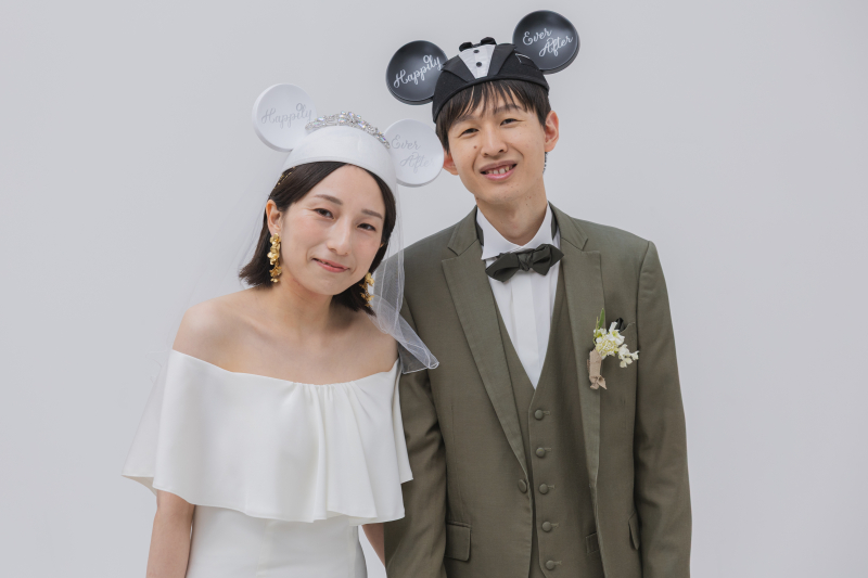 【スタジオAQUA】洋装ハウススタジオでお2人らしい一枚を！