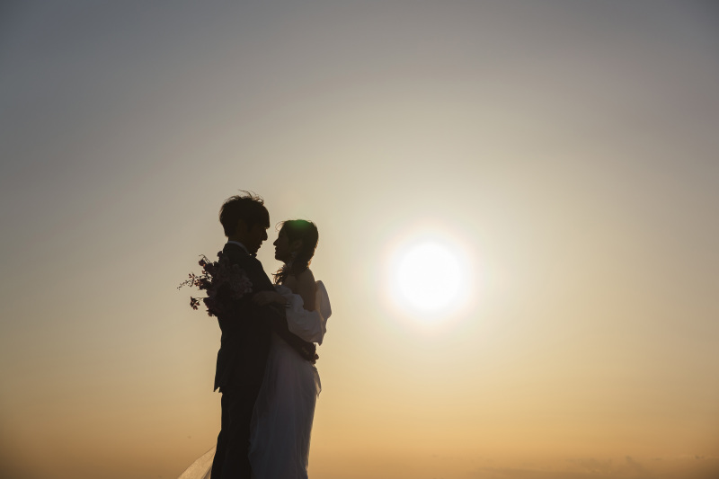 【スタジオAQUA】お二人らしく海と芝生ロケーション