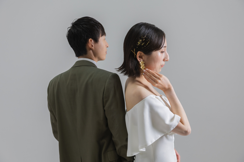 【スタジオAQUA】洋装ハウススタジオでお2人らしい一枚を！