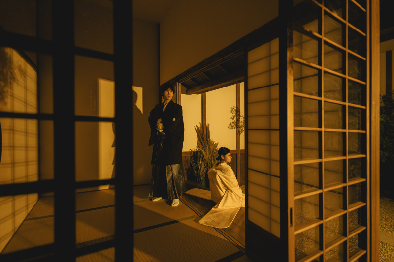 屋内庭園スタジオでカッコよく撮影！