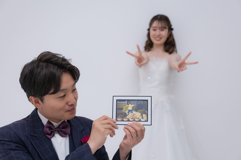 【スタジオAQUA】洋装撮影でお花に囲まれて！