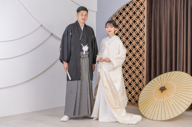 撮影カットのご紹介 ～和傘を使用して～
