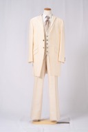 【新入荷あり】タキシードも豊富なラインナップをご用意