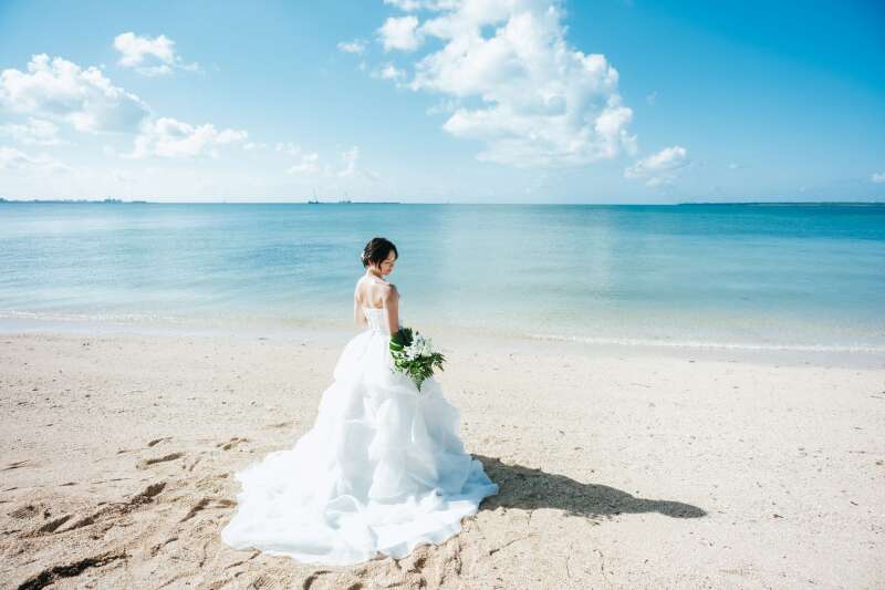 【実例フォト】ドレス選びは旅のはじまり♡