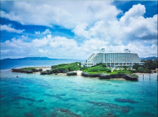 #28【似合わせコーディネート特集➁】サンセットビーチ×チュール素材のドレス