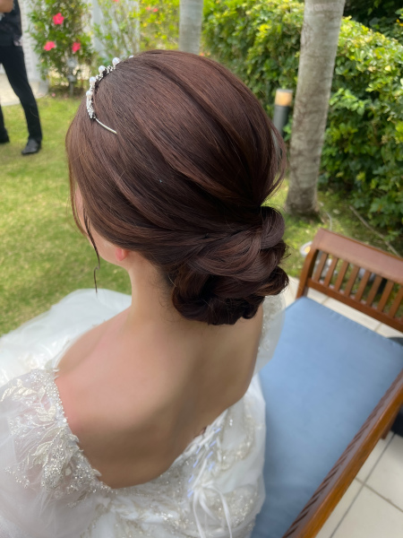 チャペルとビーチで2スタイルのヘアを楽しむには♡