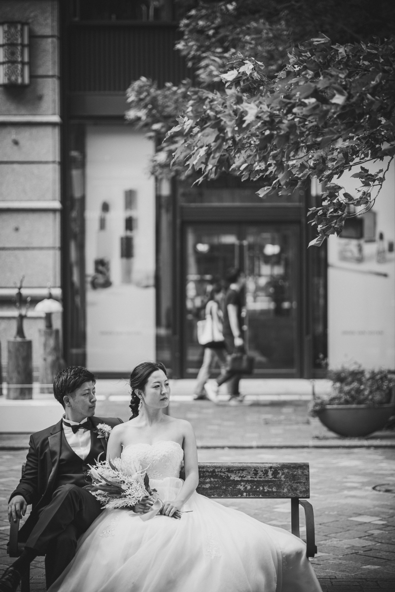 都会の洗練された街並みで残す、丸の内仲通り・ブリックスクエア昼ロケーション撮影